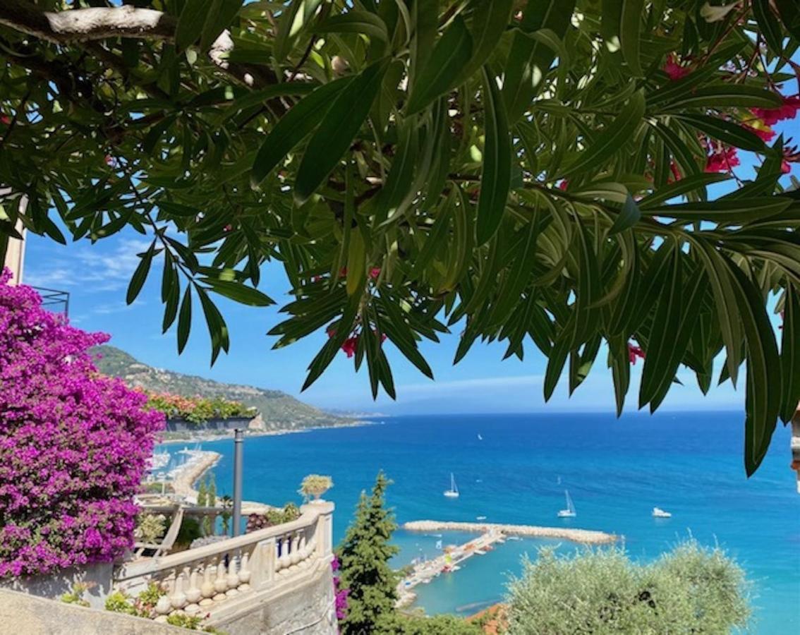 Villa L'Ensoleillee Vue Panoramique Mer, 250 M De La Plage Et Du Centre Ville Ментона Экстерьер фото
